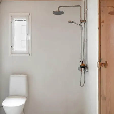 Bright Apartment, Airport 3km, Private Parking, Sauna ヴァンター