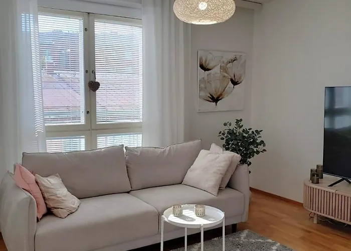 Cozy Apartment, Airport 3km, Private Parking, Sauna Апартаменты Вантаа