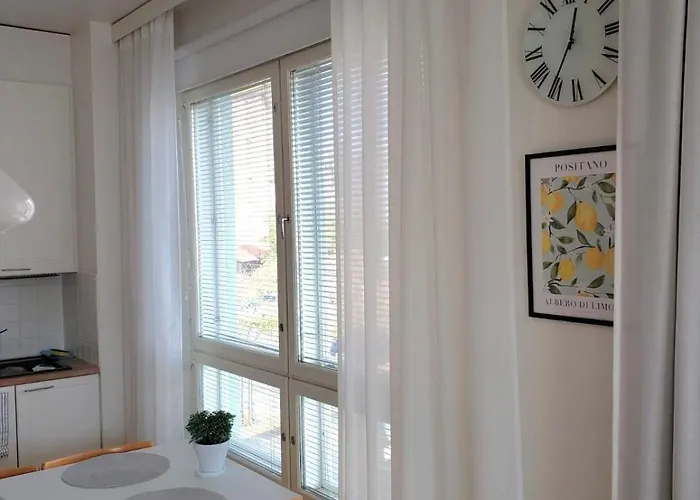 Cozy Apartment, Airport 3km, Private Parking, Sauna Appartamento